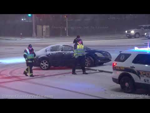 Snow storm hits St Cloud, MN, slick roads and crashes – 11/13/2021