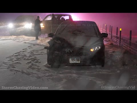 St Cloud, MN Slick Roads, Crashes, Snow Clean Up From The Winter Storm  – 12/26/2021