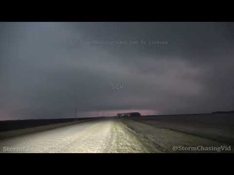 Goodell Iowa Scenes from Tornado Warned Supercell – 4/12/2022