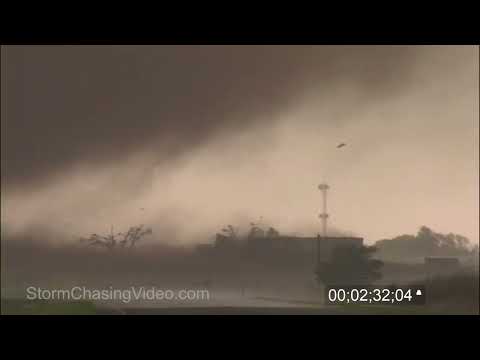 Tornado Hitting A House (Attica, KS) Harper County- May 12th, 2004 (HD Upscale)