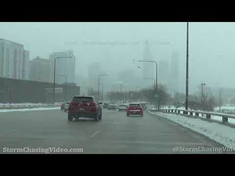 Snow falling in Chicago, IL  – 2/13/2021