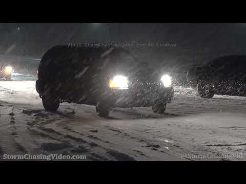 Plow Struggles Up Icy Offramp During New Years Eve Snow Storm – Colorado Springs, CO 12/31/21