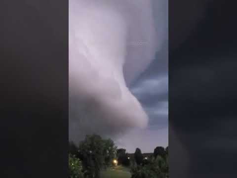 Incredible Shelf Cloud Last Night in Minneapolis! Storm Chasing Video #shorts