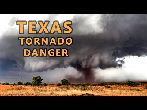 Texas Tornado Chase Day – 3 Twisters and Damage in Vernon