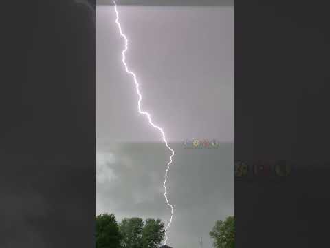 Insane Lightning Hits a House! close encounter strike
