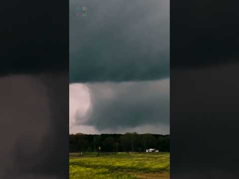 Tornado in Lexa Arkansas captured on camera