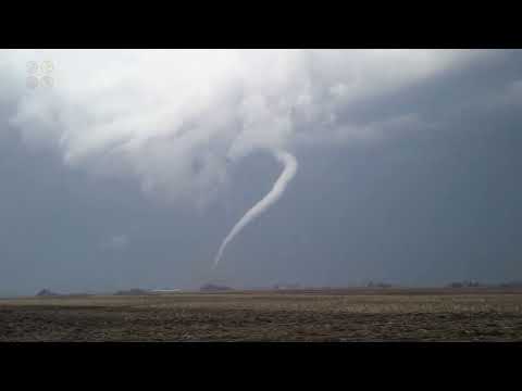 Chasing The Pleasantville, Iowa Vivid Photogenic Rope Tornado